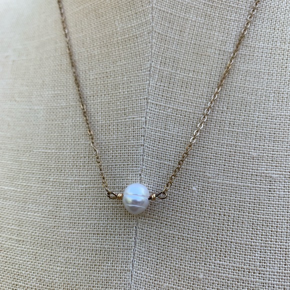 Freshwater Pearl Dainty Necklace - Picture 7 of 8
